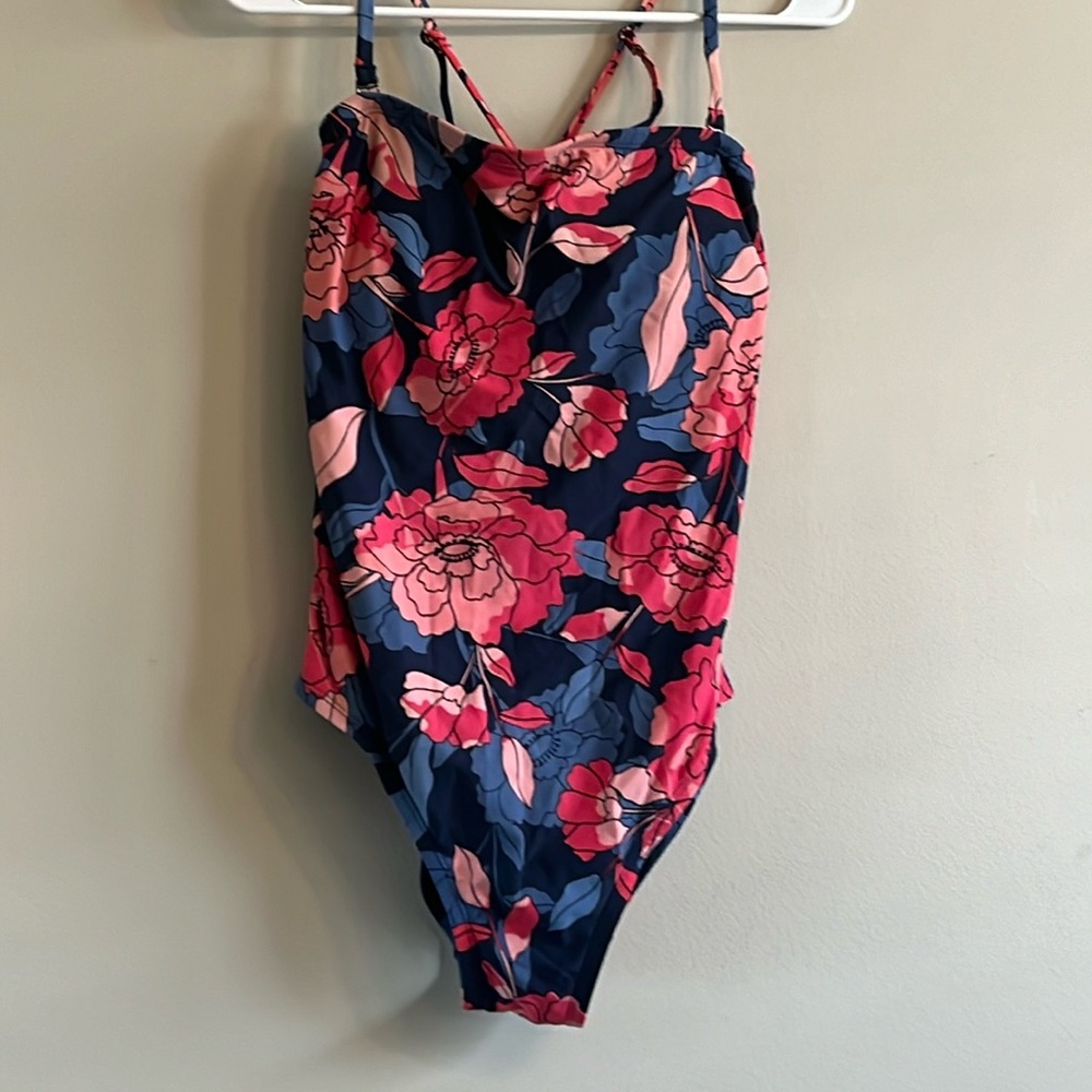 Women’s Large Kona Sol padded floral one piece. Removable straps and tie on back